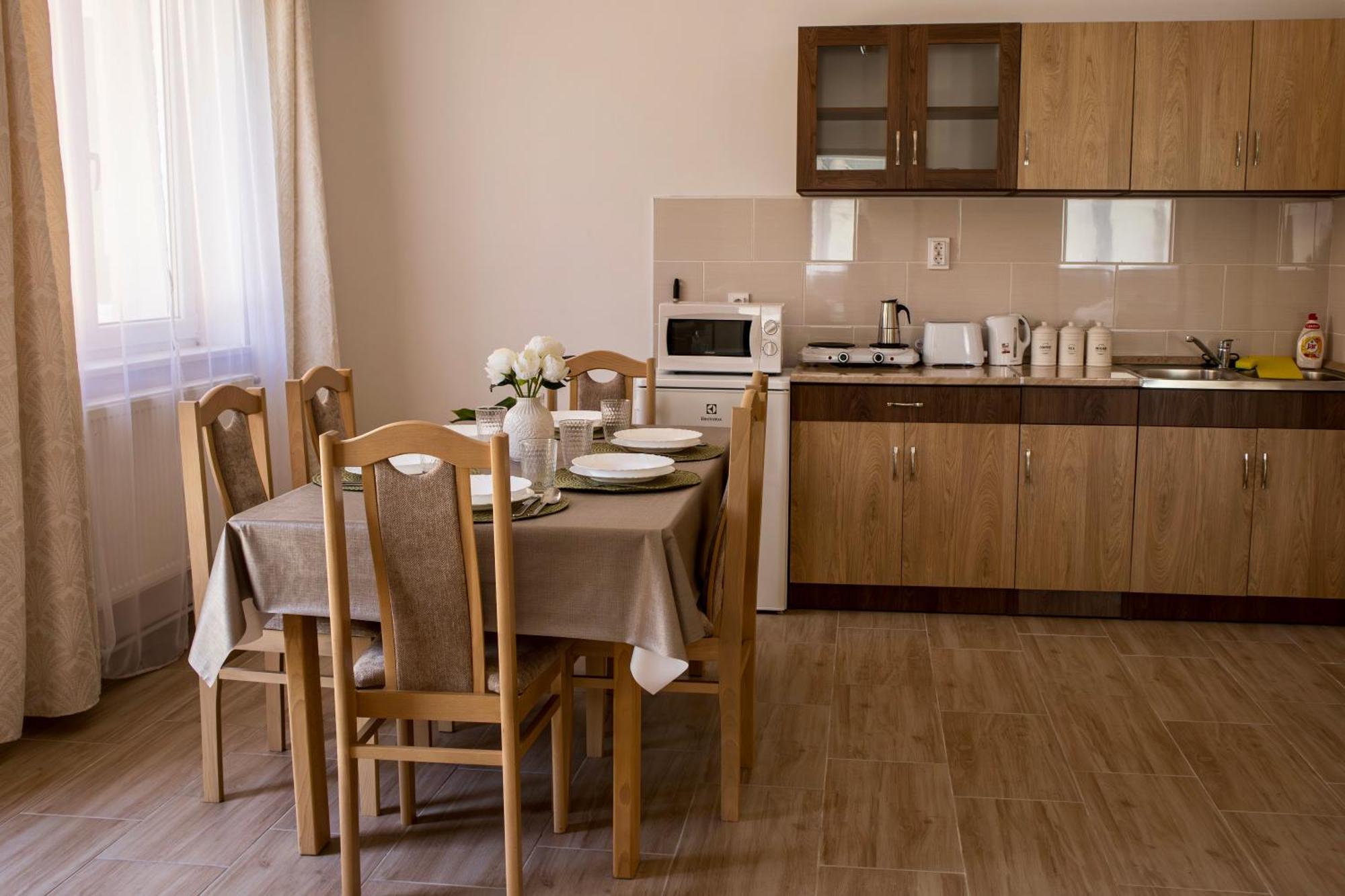 Izisz Apartman Matraterenye Exterior photo