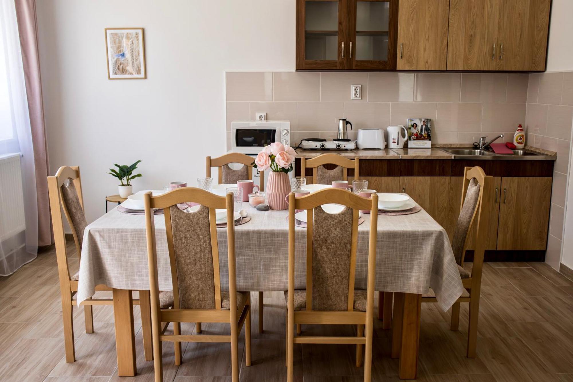 Izisz Apartman Matraterenye Exterior photo